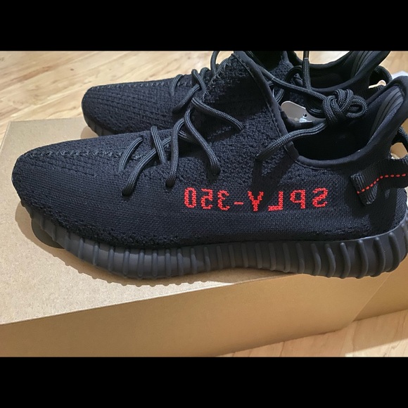 Yeezy 350 v2 - Picture 3 of 8